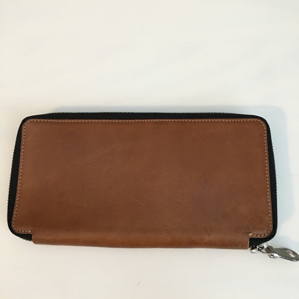 Johnny Farrah wallet